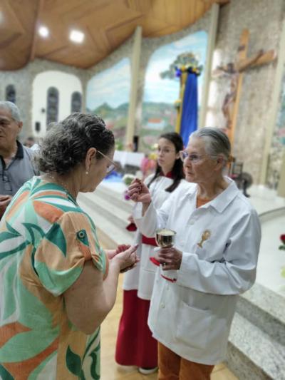 Encerramento das Novenas de Nossa Senhora Aparecida reúne centenas de devotos em Laranjeiras do Sul